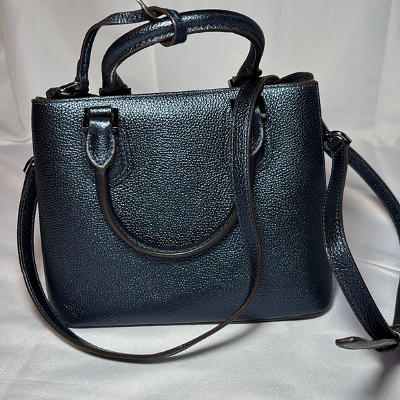 🔥 SALE! Michael Kors Adele Midnight Crossbody Bag with Adjustable Strap - Picture 6 of 16